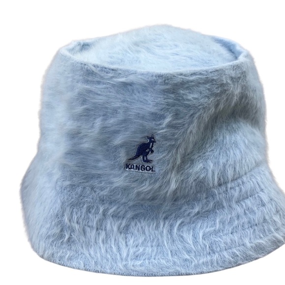 New size medium Kangol angora bucket hat in icy blue - Picture 7 of 7